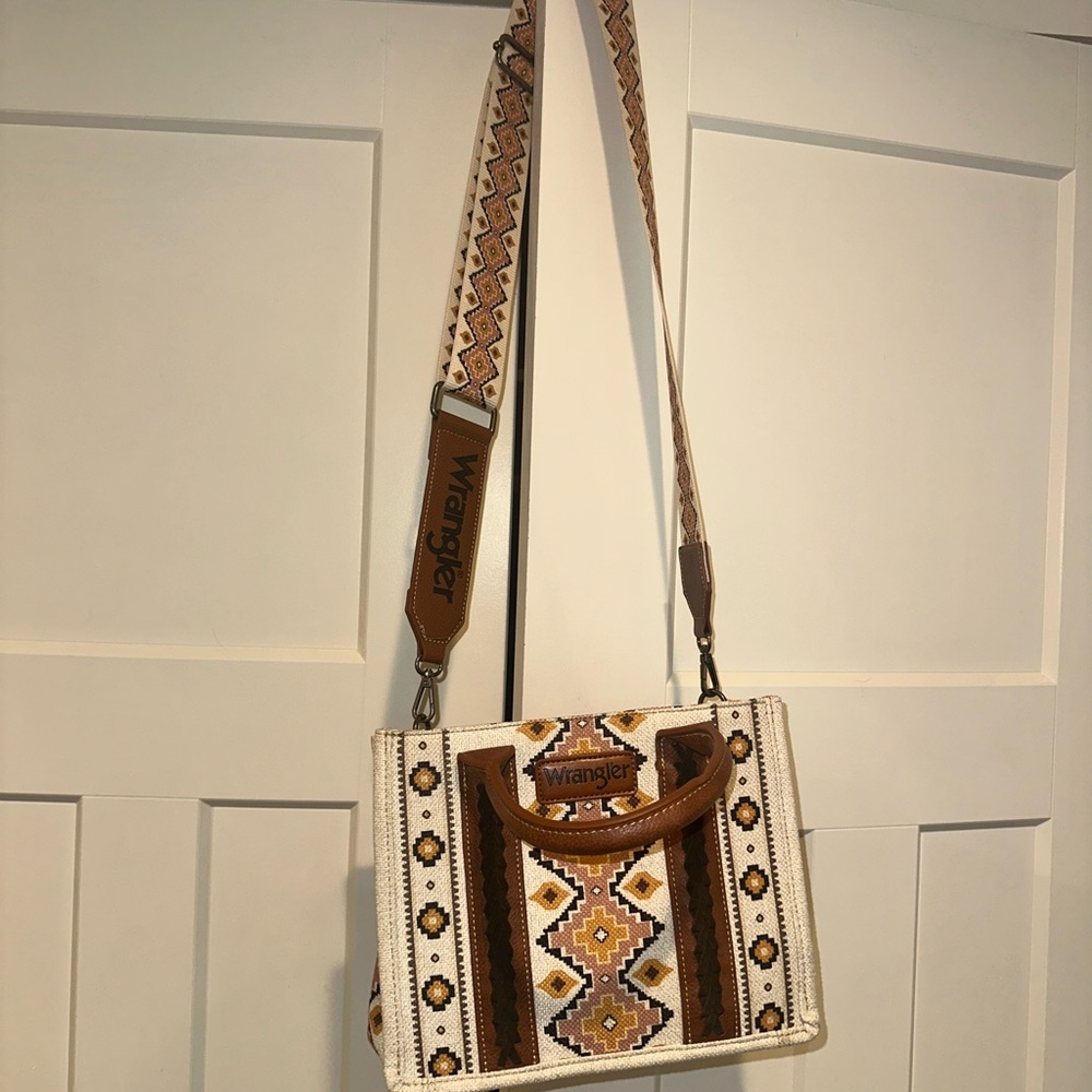 Wrangler Brown and Cream Aztec Tote Bag - Picture 3 of 5